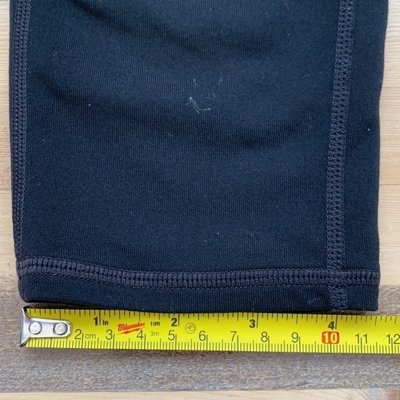 Athleta Women's 3/4 Leggings Size XS - Picture 9 of 9